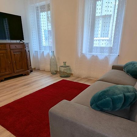 Spazioso E Completo Appartamento Con 3 Camere, Doppi Servizi, Fino A 8 Posti Letto Педавена Экстерьер фото